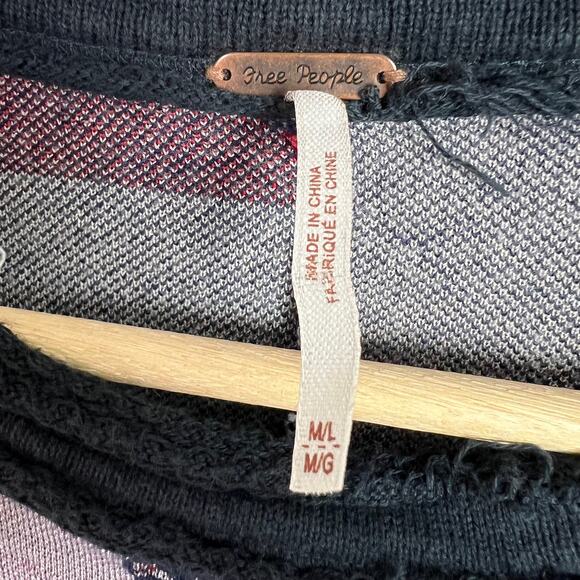 Free People Size M/L Pieced Paisley Oversized Boho Tunic Sweater‎ Fringe Poncho - Picture 4 of 11